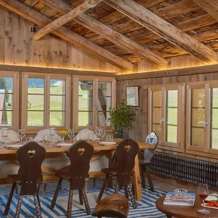 Gstaad Mountain With Outdoor فيلة *